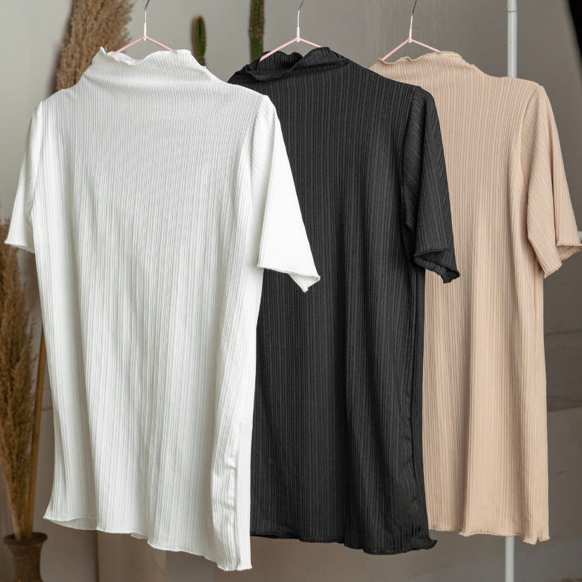 Minimalist ribbed tee