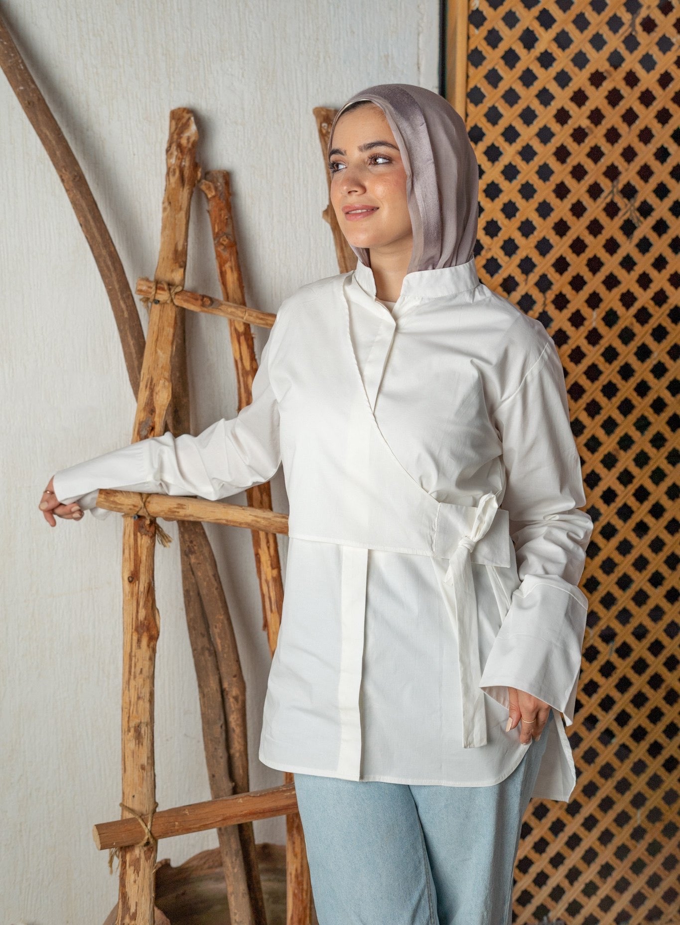 Wrap poplin shirt in off white & mint